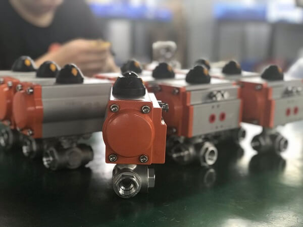 covna-3-way-pneumatic-ball-valve